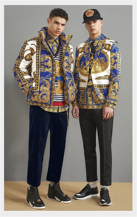 versace clothign|www.versace.com online.